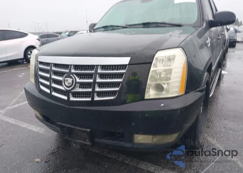 2007 Cadillac Escalade Ext Standard z USA, uszkodzony, nr VIN 3GYFK62887G197848